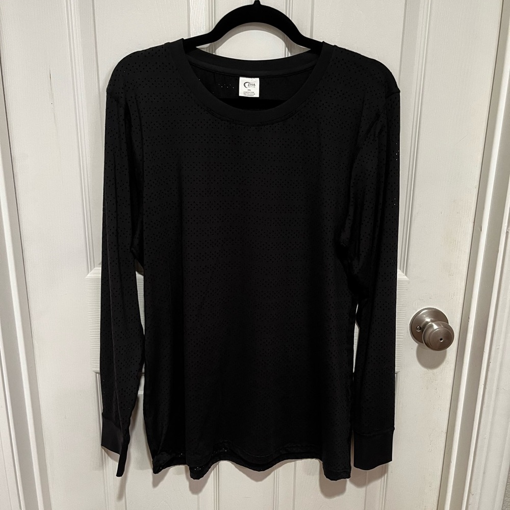 ZYIA black xxl long sleeve chill top